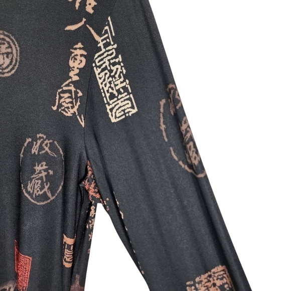 CHICO'S TRAVELERS POP-OVER LONG SLEEVE TOP - Picture 6 of 7